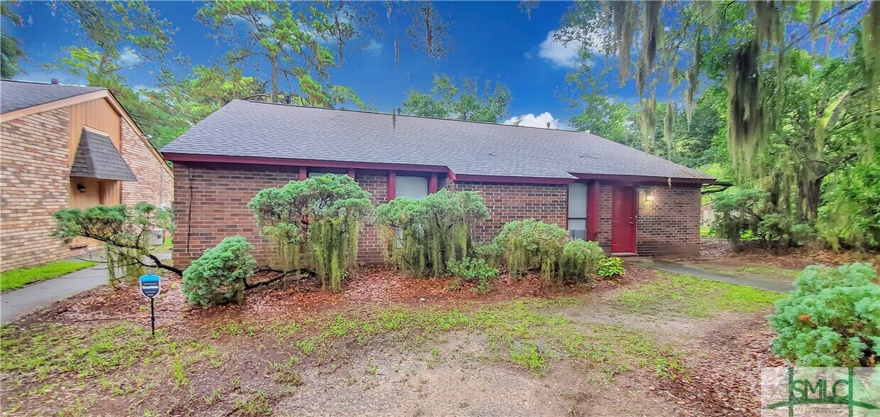 Foto principal - 426 Edgewater Rd
