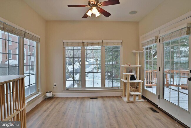 Foto del edificio - 4219 Upper Park Dr