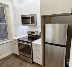 Building Photo - 55 Queensberry St
