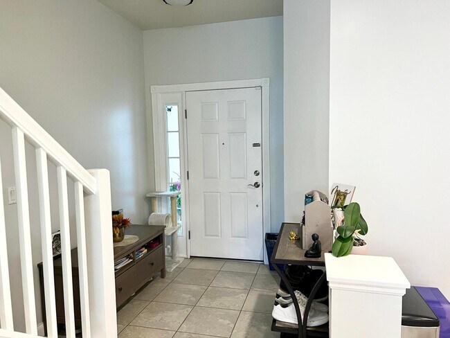 Foto del edificio - 1103 Pinewood Lake Ct