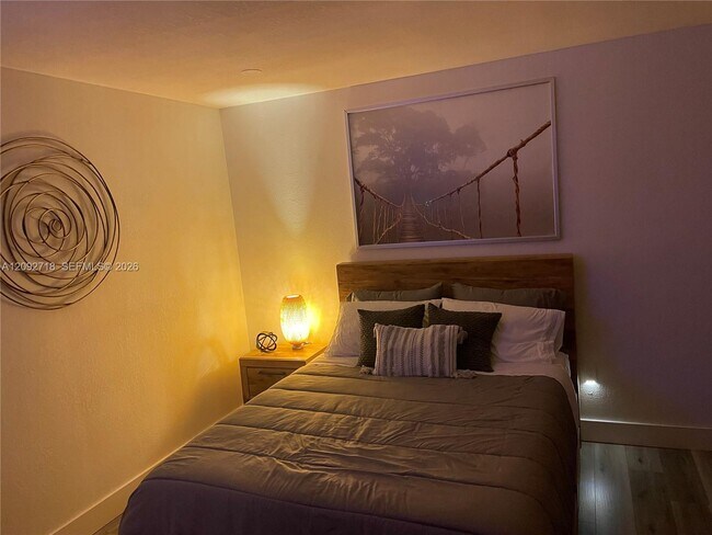 Foto del edificio - 1150 NW 135th Ct