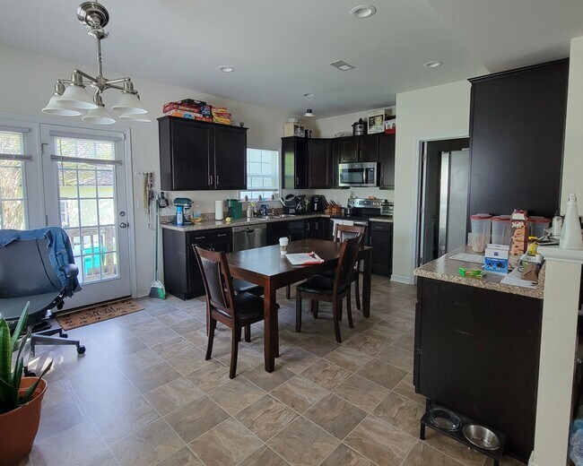 8616 Ackley Ave, Richmond, VA 23228 House Rental in Richmond, VA