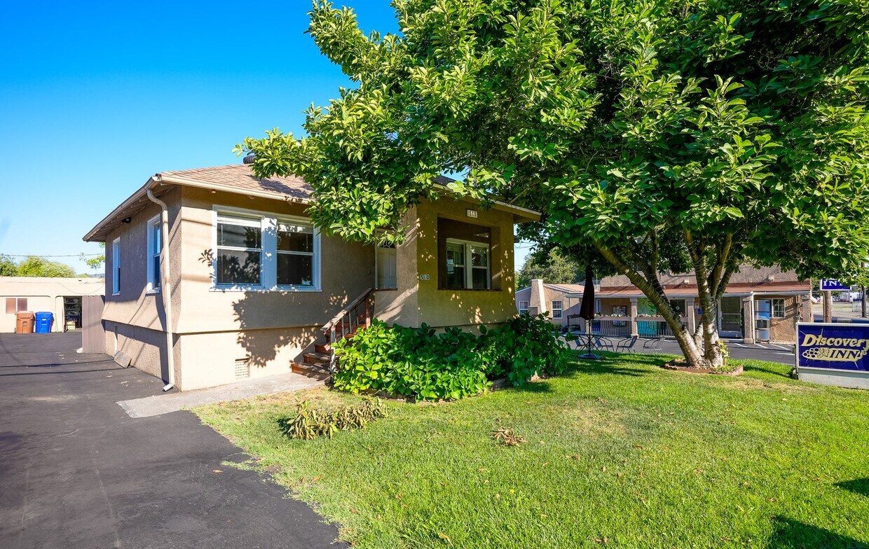 Foto principal - Charming One Bedroom Napa Home