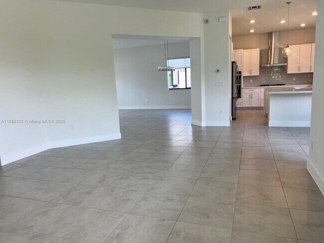 Foto del edificio - 10970 Pacifica Wy