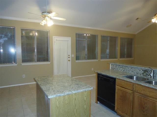 Foto del edificio - 6301 Back Bay Ln