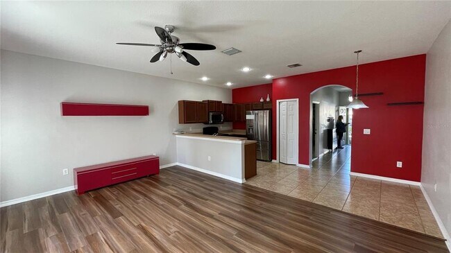 Foto del edificio - 6712 Holly Heath Dr