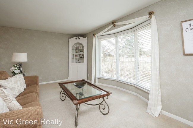 Building Photo - 3 br, 2.5 bath House - 4440 Glenheath Dr