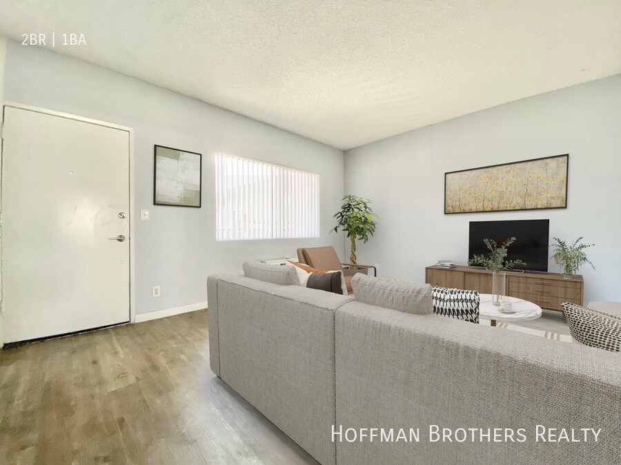 Foto principal - 227 Normandie Ave