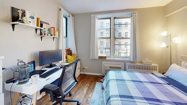 Building Photo - 340 E 58th St