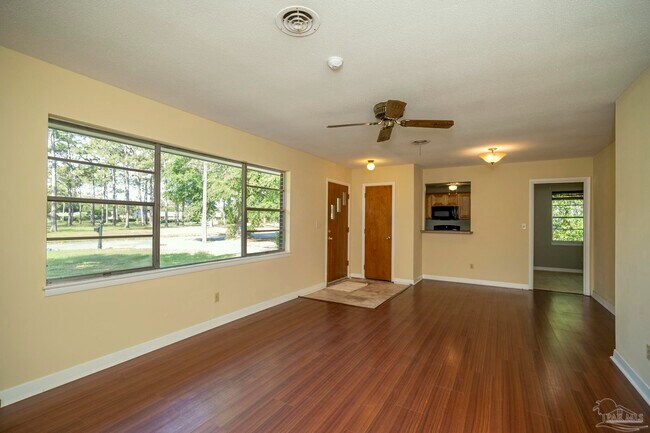 Building Photo - 3955 Tom Ln Dr