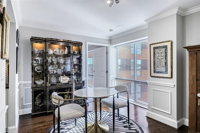 Foto del edificio - 4242 Lomo Alto Dr