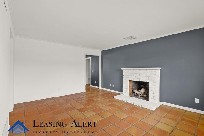 Building Photo - 17837 Blackbrush Dr