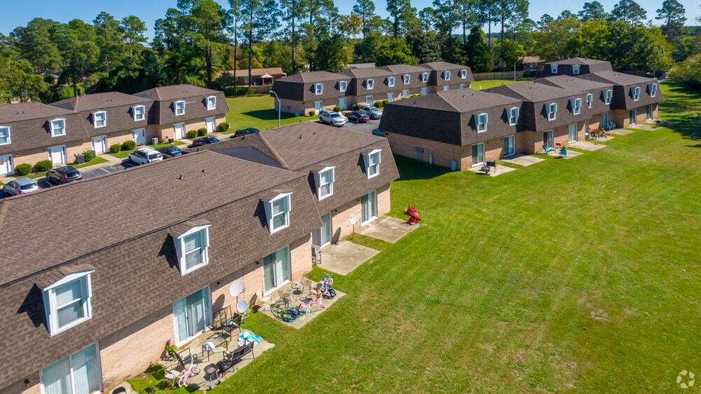 North Ingleside Townhomes 7520 E Netherland Fayetteville, NC