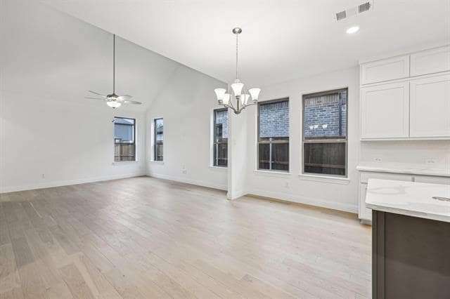 Foto del edificio - 2621 Holland Ct