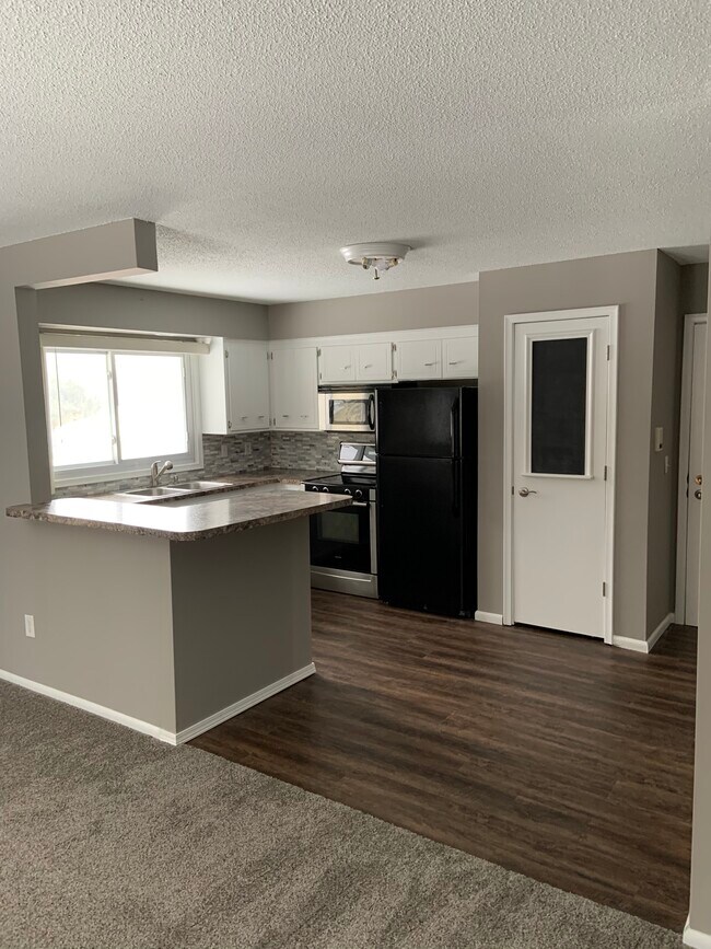 Building Photo - 4789 Tacoma Cir SE