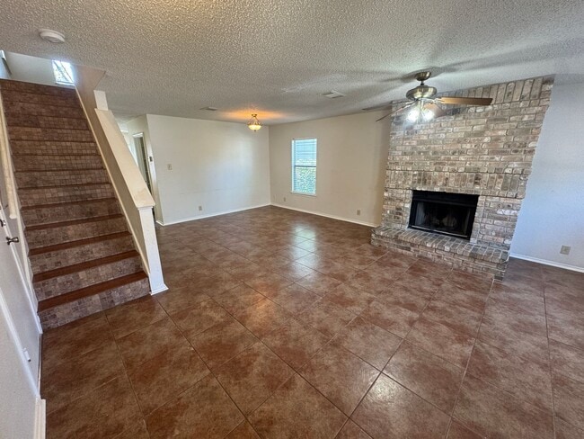 Building Photo - 8928 Kenton Briar