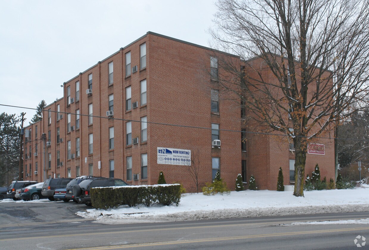 Foto del edificio - EastSide Apartments