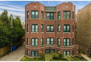 Building Photo - 3841 N Greenview Ave