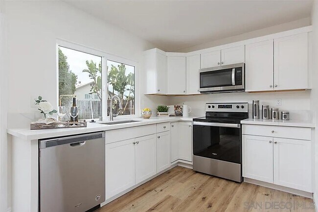 Foto del edificio - Welcome to your future home! Beautiful 3-bedroom, 2-bathroom house - Don't Miss out