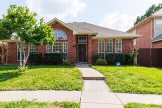 Building Photo - 2144 Chapman Dr