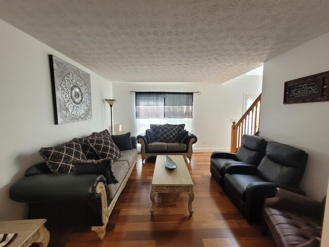 Foto del edificio - 2948 Collier Hill Ct