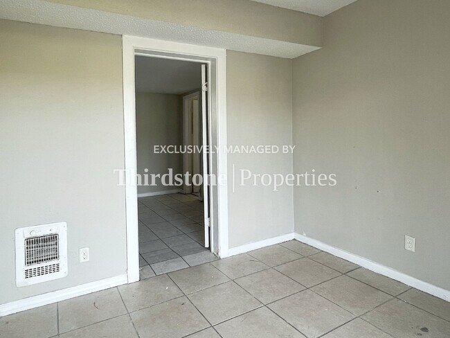 Building Photo - 316 East 19th Street, Unit B, Jacksonville...
