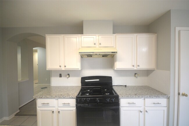 Building Photo - 1622 Regal Blue Ct