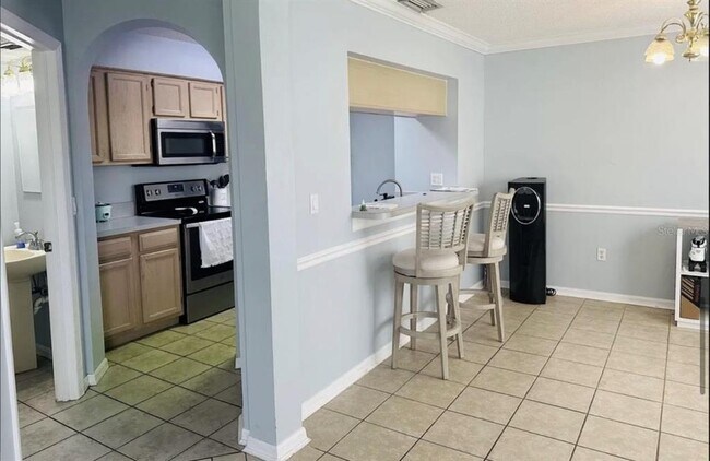 Foto del edificio - 641 Kensington Lake Cir