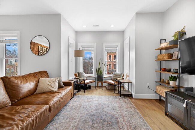 Foto del edificio - 444 M St NW