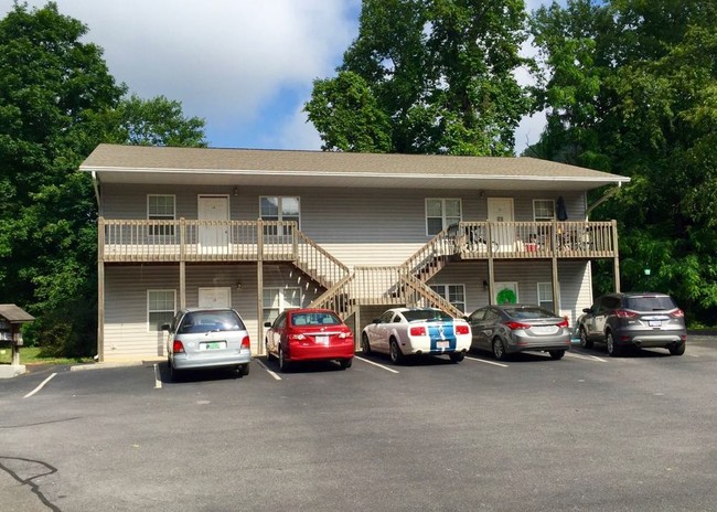 Building Photo - Mica Ridge Apartments