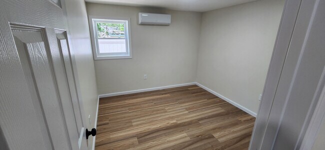 Foto del edificio - 107 Blanchard St
