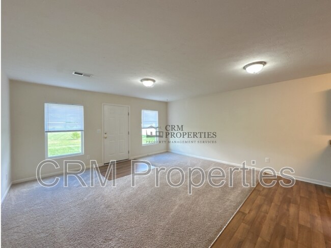 Building Photo - 4404 Emerald Pointe Way