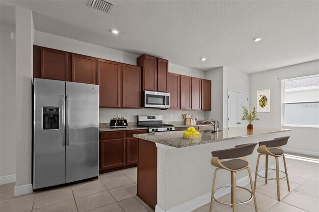 Building Photo - 2432 Hearth Dr