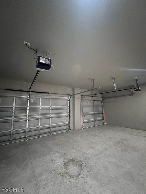 Foto del edificio - 6006 Joy Ct