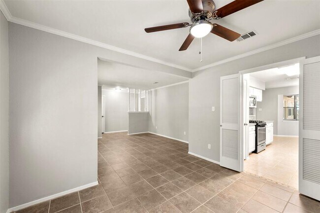Foto del edificio - 26 Brookflower Rd