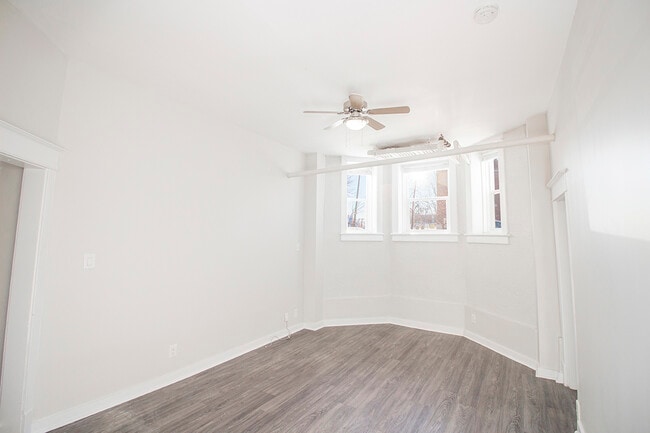 Building Photo - 745 Wolseley Av