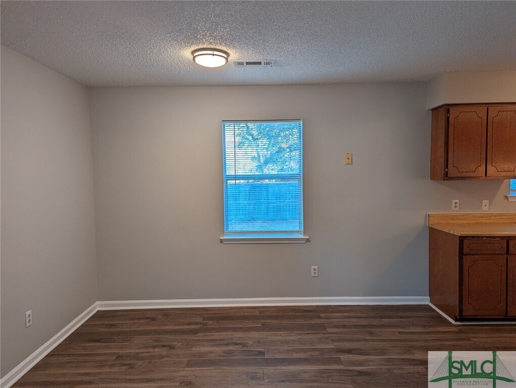 Foto principal - 1023 Walnut Ct