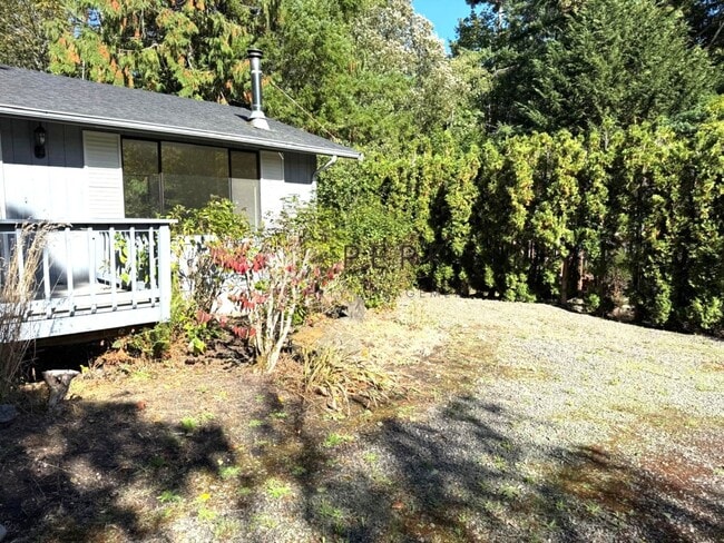 Building Photo - Forest-View 2 Bedroom on Oak Bay Road, Port Hadlock