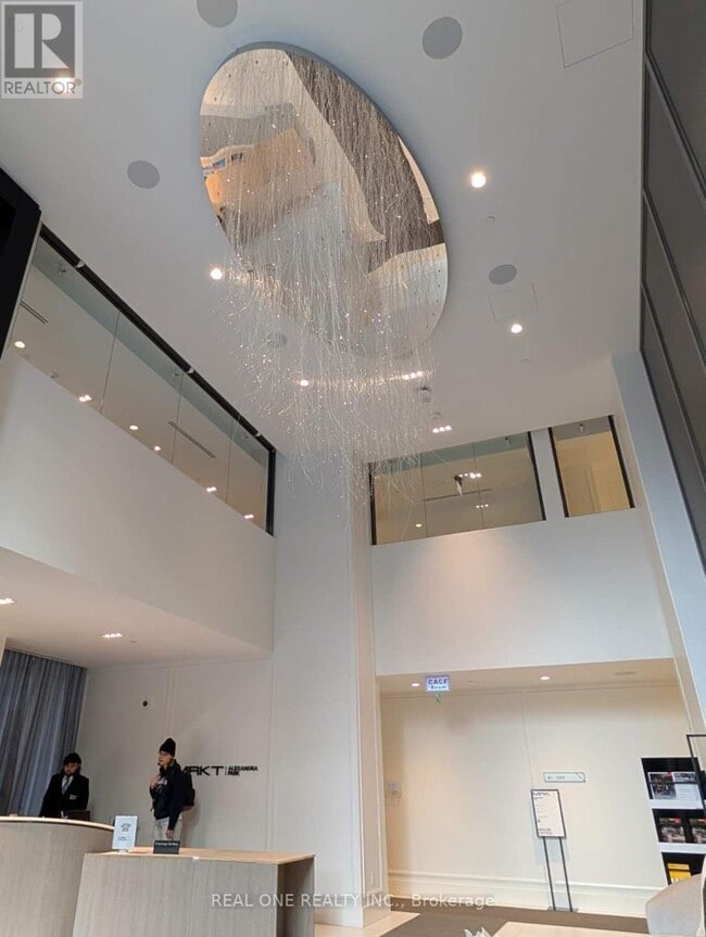 Photo du bâtiment - 115 Denison Ave