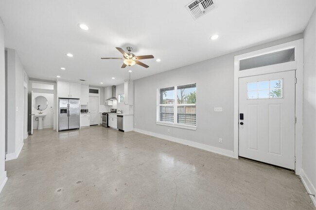 Foto del edificio - 603 Edgewood St