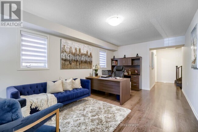 Building Photo - 17 Lowes Hill Cir