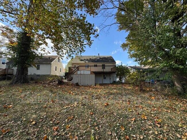 Building Photo - 524 Ames Pl