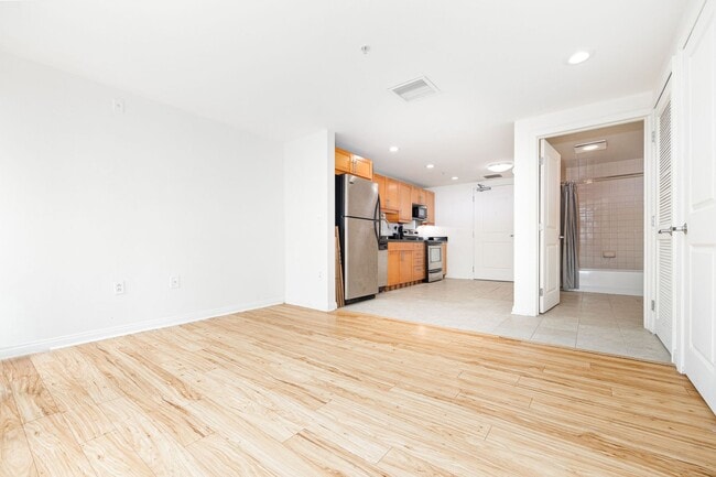 Building Photo - Modern Studio in Park Terrace | Water Included!