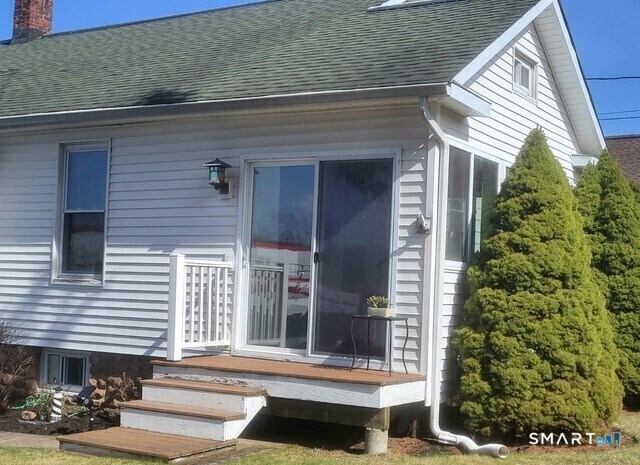 Building Photo - 1644 Meriden Ave