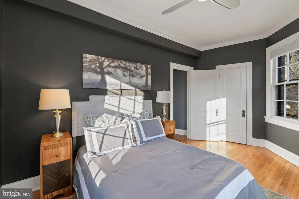 Foto principal - 2707 Adams Mill Rd NW