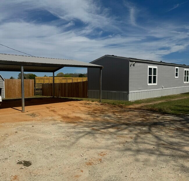 Building Photo - 5468 County Rd 309