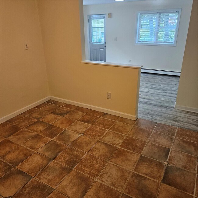 Foto del edificio - 50 McGregor Ln