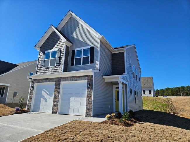 Building Photo - Wonderful Home! 4br 2.5Ba w/ 2 car garage!...