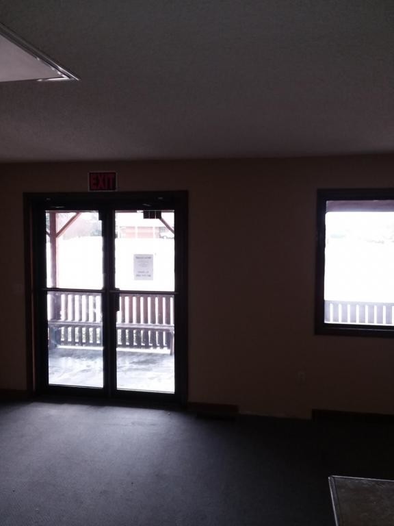 Building Photo - 303 Suite B