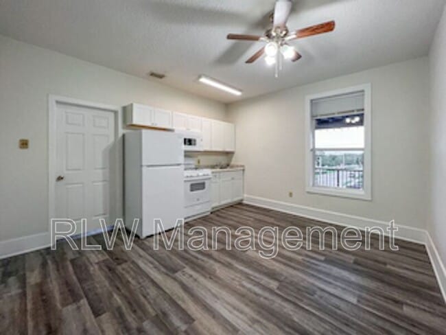 Foto del edificio - 11 N Central Ave